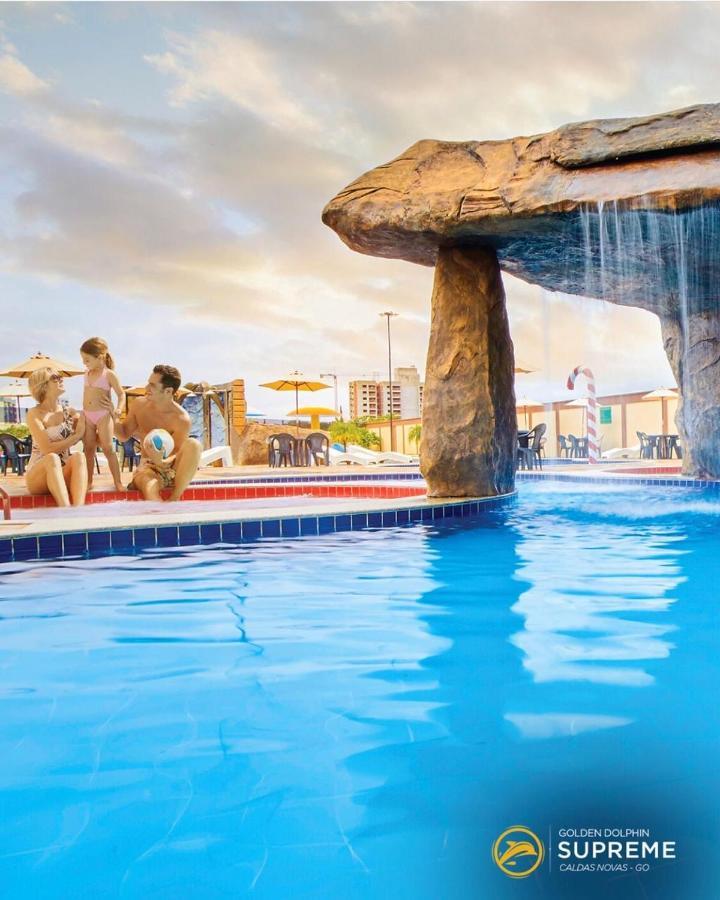 Golden Dolphin Aparthotel Caldas Novas Exterior photo